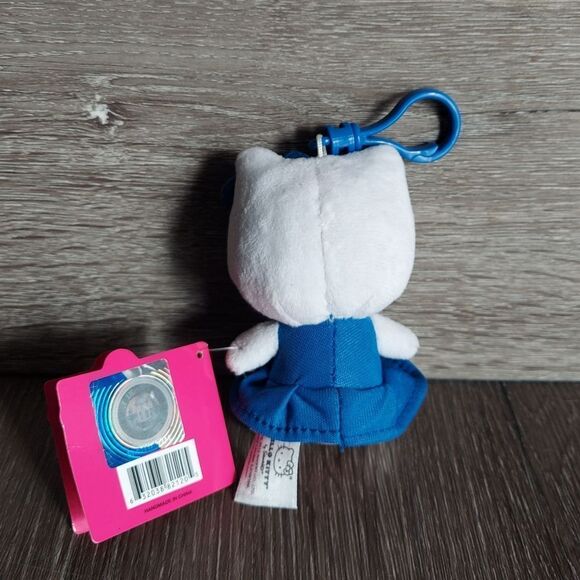 2012 Hello Kitty Boise State Broncos 4" Plush Keychain Backpack Clip - Picture 2 of 5